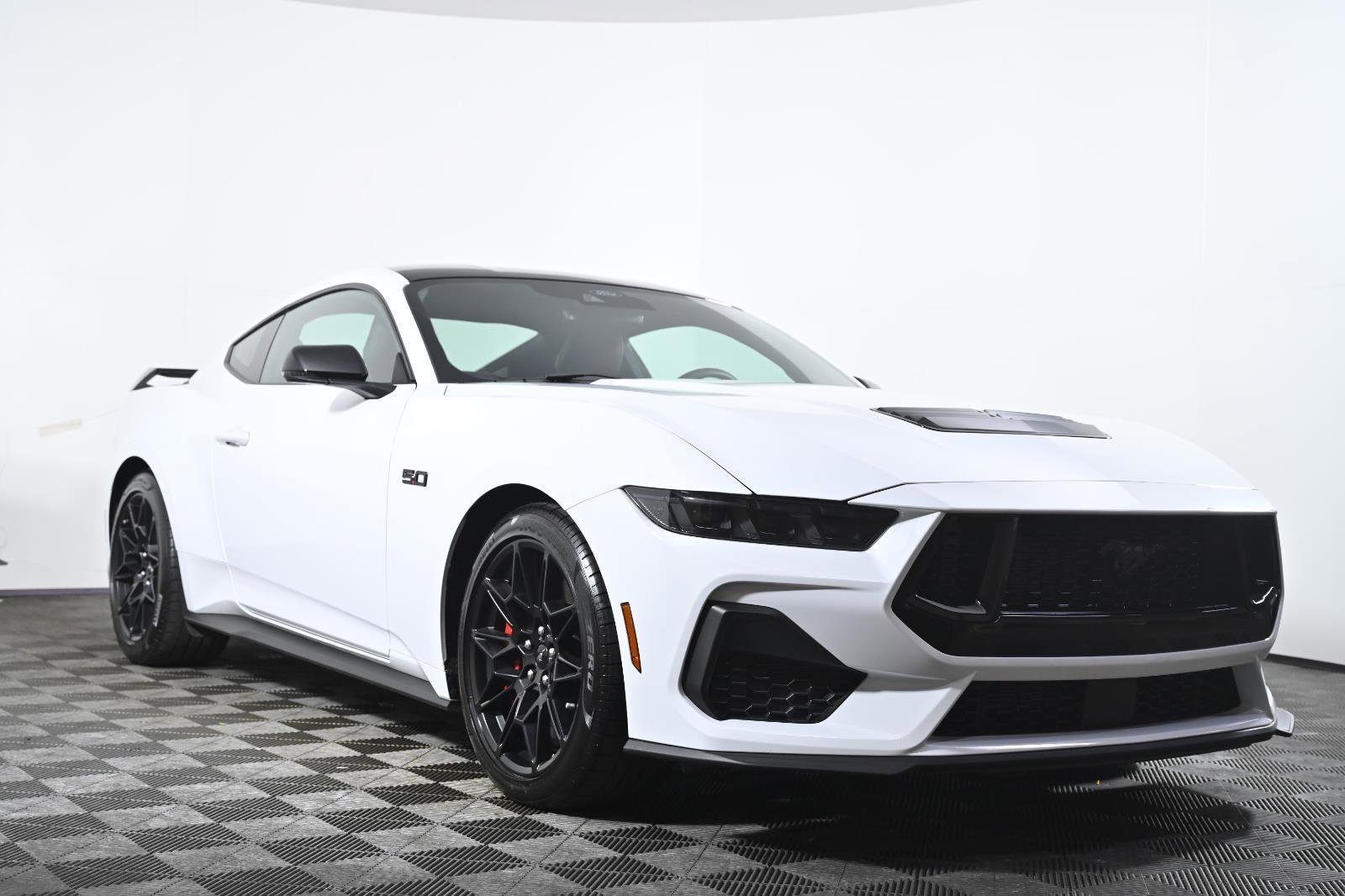 Used 2024 Ford Mustang GT Premium w/ GT Performance Package image 3