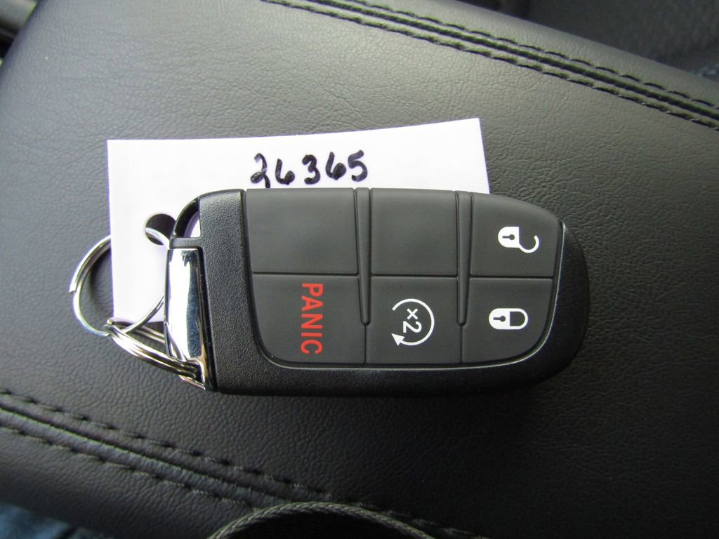 New 2026 Jeep Compass Latitude AWD/4WD image 43