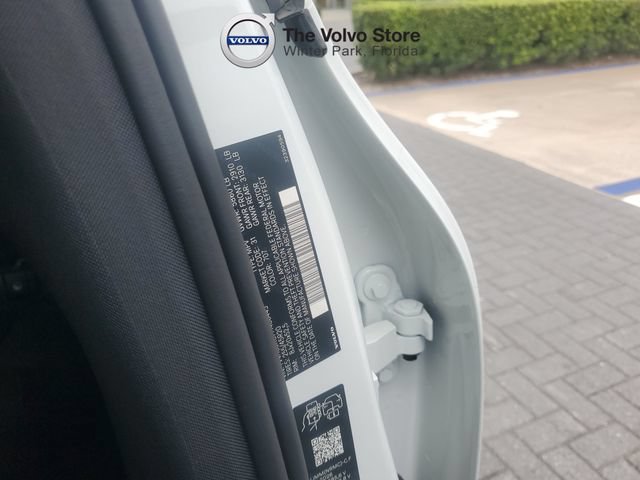 New 2026 Volvo XC60 T8 Plus w/ Protection Package Premier AWD/4WD image 26
