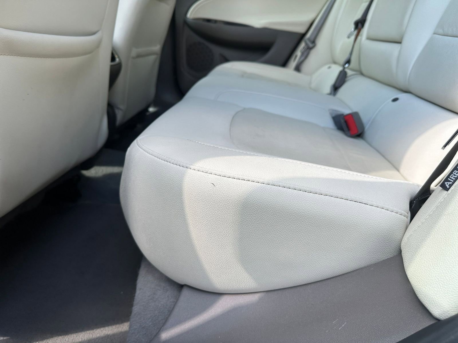 Used 2024 Chevrolet Malibu LT image 25