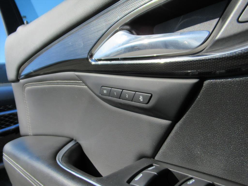 Used 2023 Buick Envision Essence w/ Sport Touring Package image 27