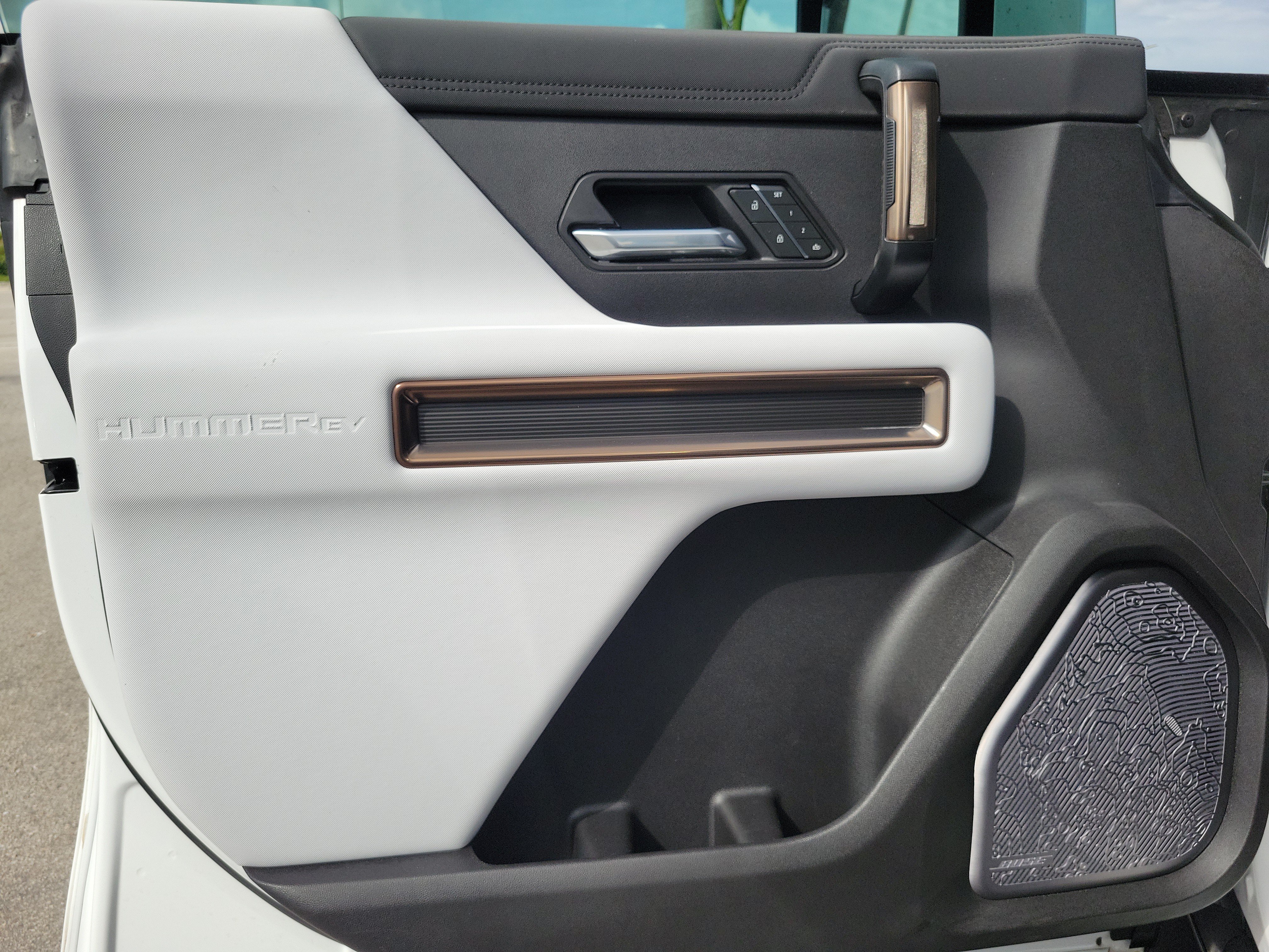 Used 2025 GMC Hummer EV 2X AWD/4WD image 24