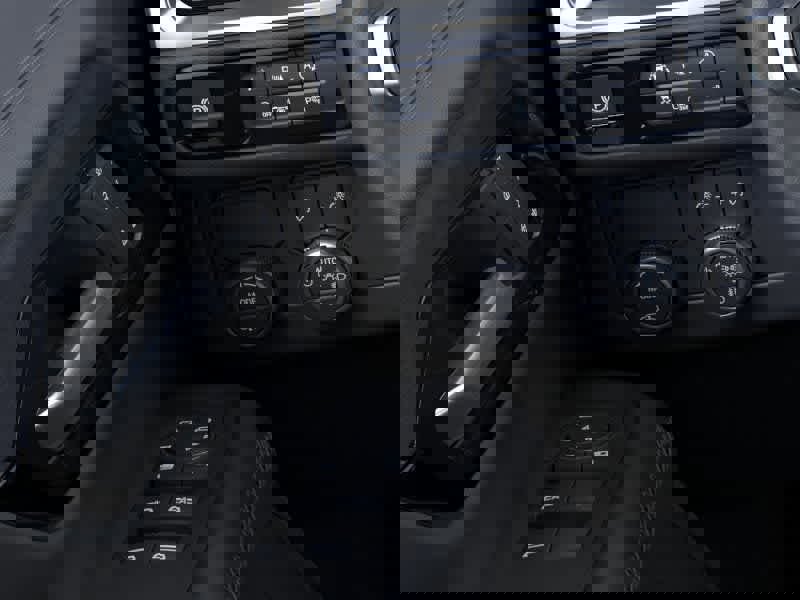 New 2026 GMC Yukon Denali w/ Sun & Power Step Package image 22