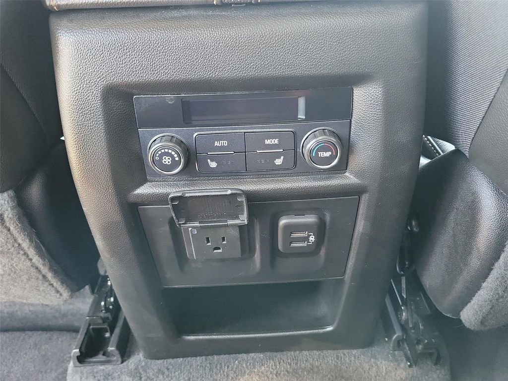 Used 2020 Chevrolet Traverse Premier w/ Redline Edition image 14