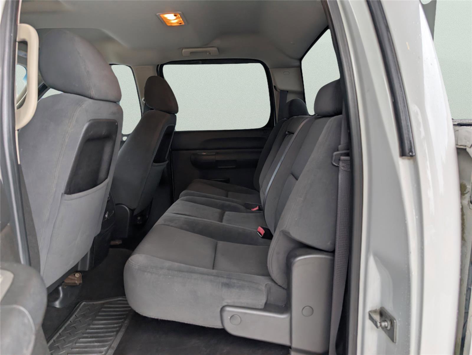 Used 2007 GMC Sierra 2500 SLE w/ EZ-Lift Tailgate Package RWD image 27