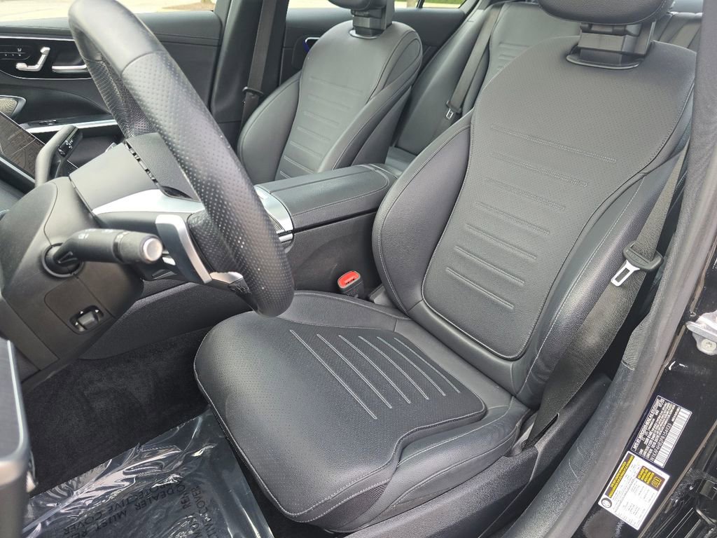 Certified 2023 Mercedes-Benz C 300 4MATIC Sedan image 24