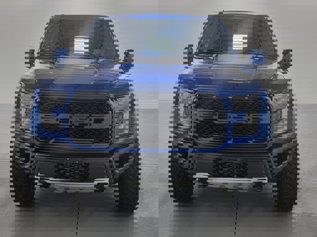 Used 2018 Ford F150 Raptor w/ Equipment Group 802A Luxury image 3