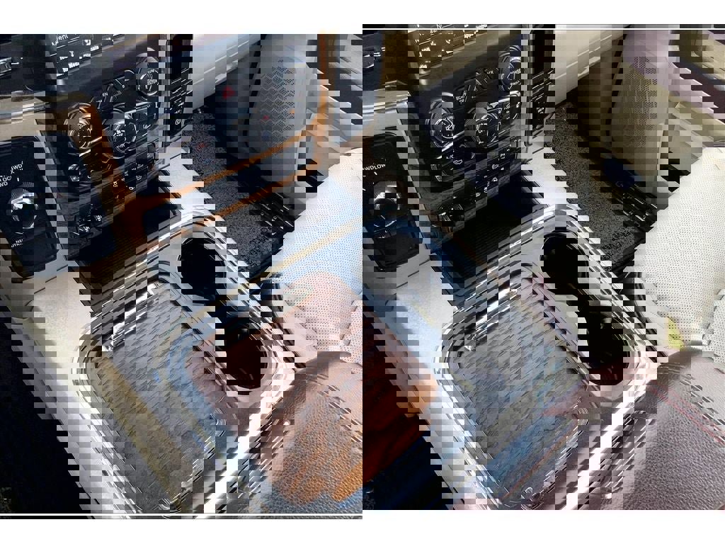 Used 2018 RAM 2500 Longhorn w/ Longhorn Southfork Package image 19