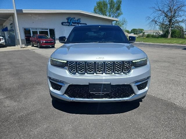 Used 2023 Jeep Grand Cherokee Summit w/ Adv Protech Group IV AWD/4WD image 3