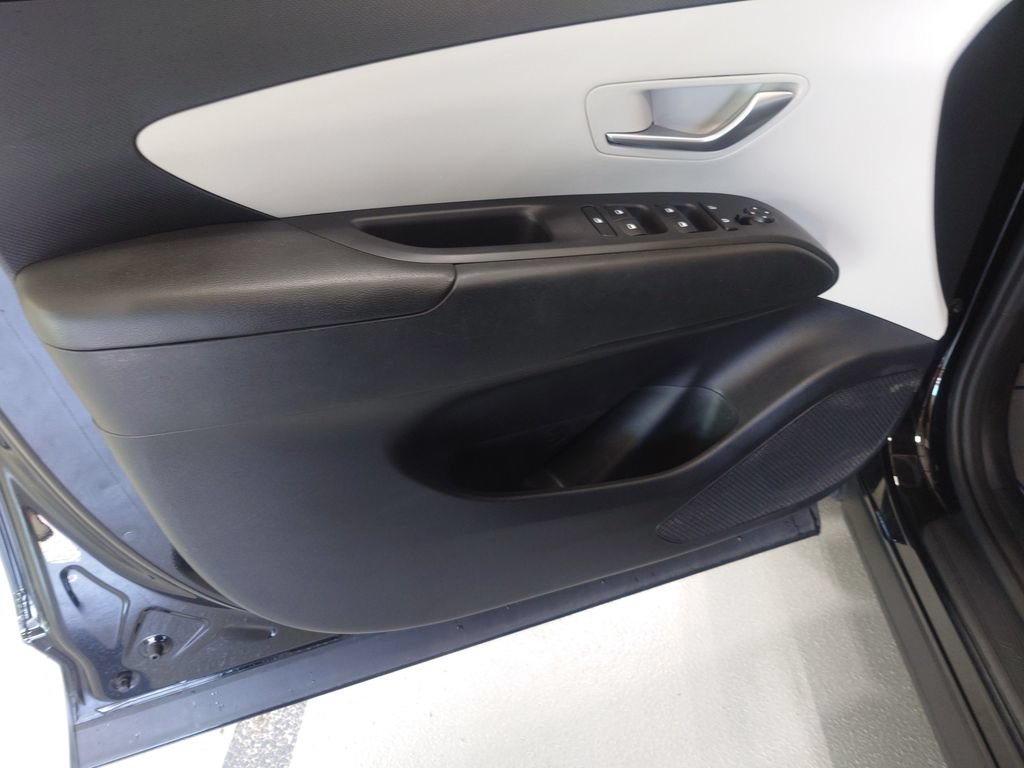 Certified 2023 Hyundai Tucson SE AWD/4WD image 11