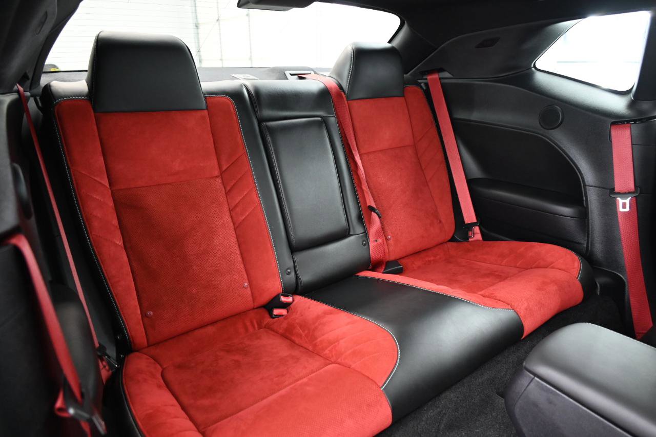 Used 2016 Dodge Challenger SRT Hellcat RWD image 42
