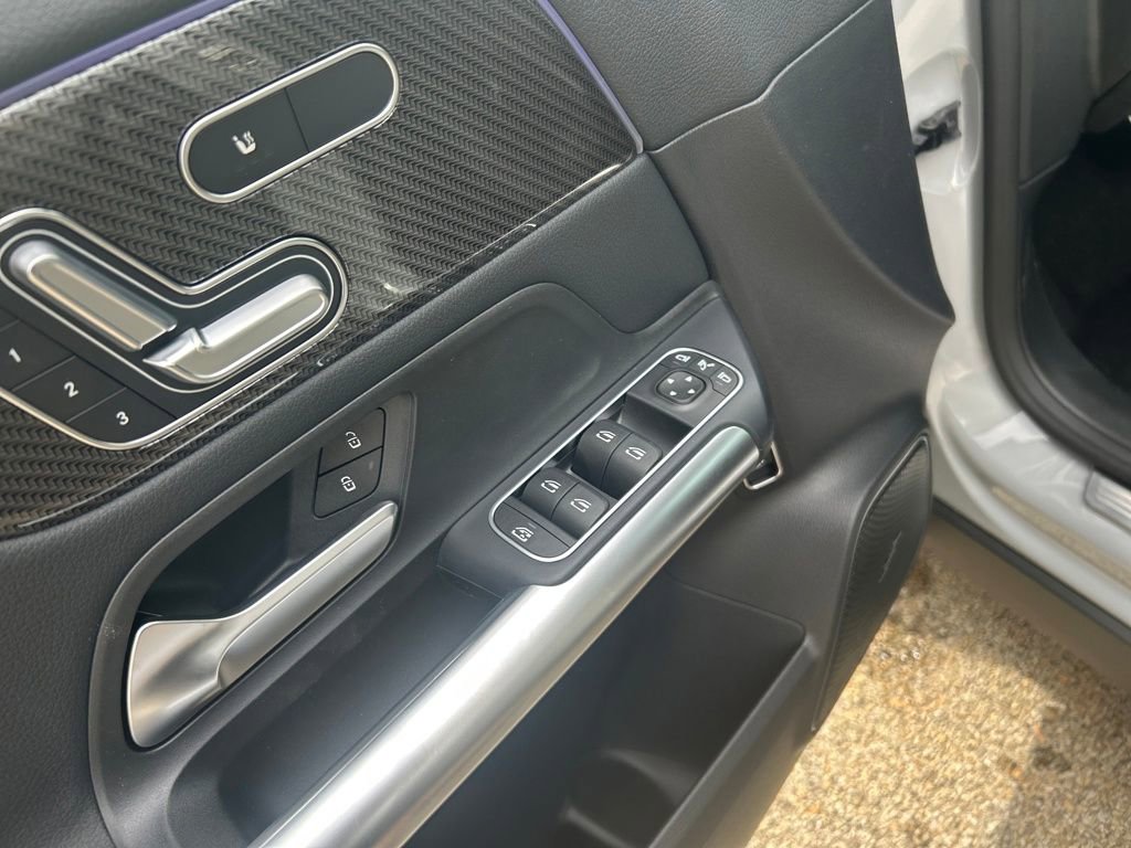 New 2026 Mercedes-Benz GLA 35 AMG 4MATIC image 14