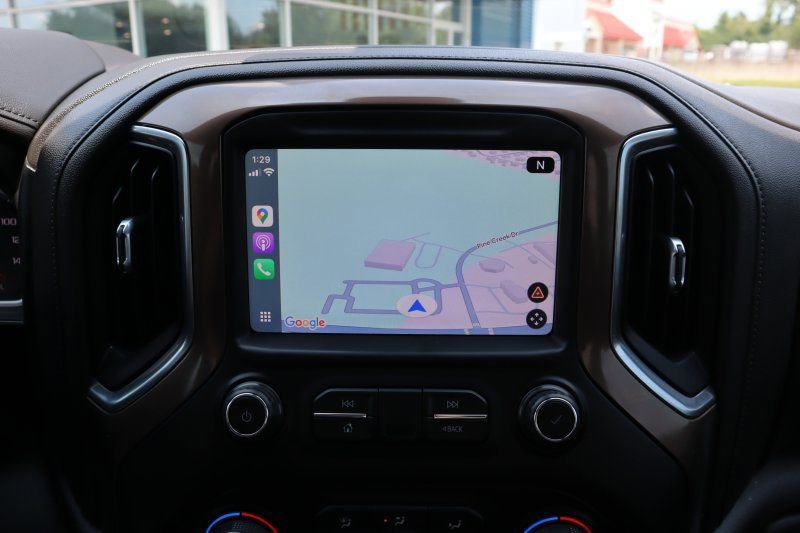 Used 2019 Chevrolet Silverado 1500 High Country w/ Technology Package image 13