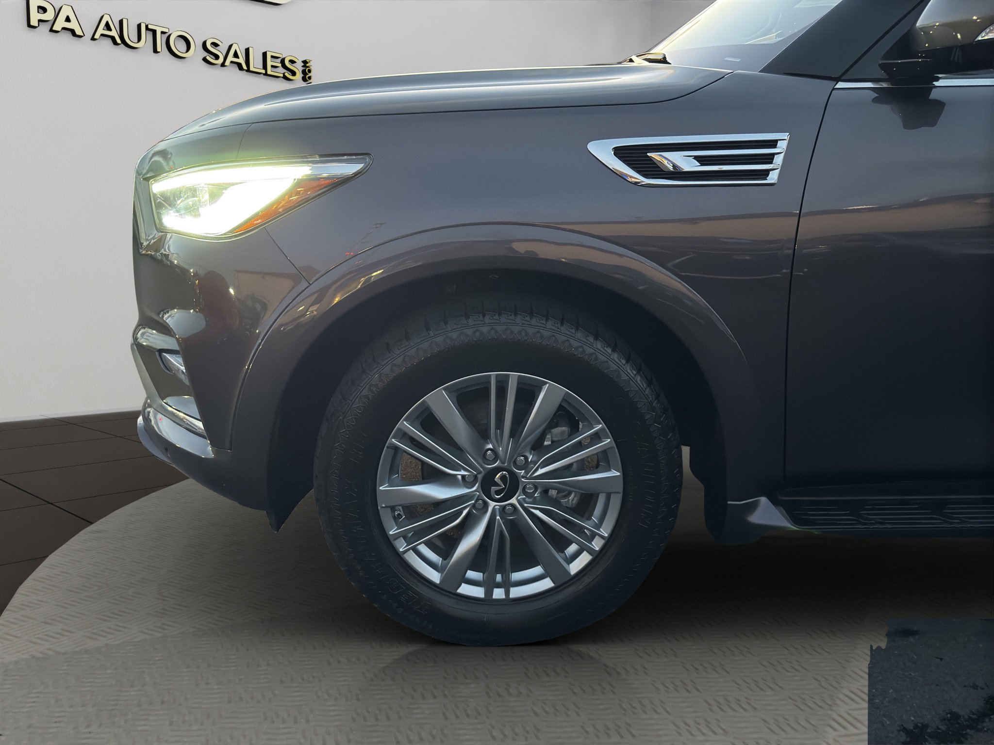 Used 2024 INFINITI QX80 Luxe image 21