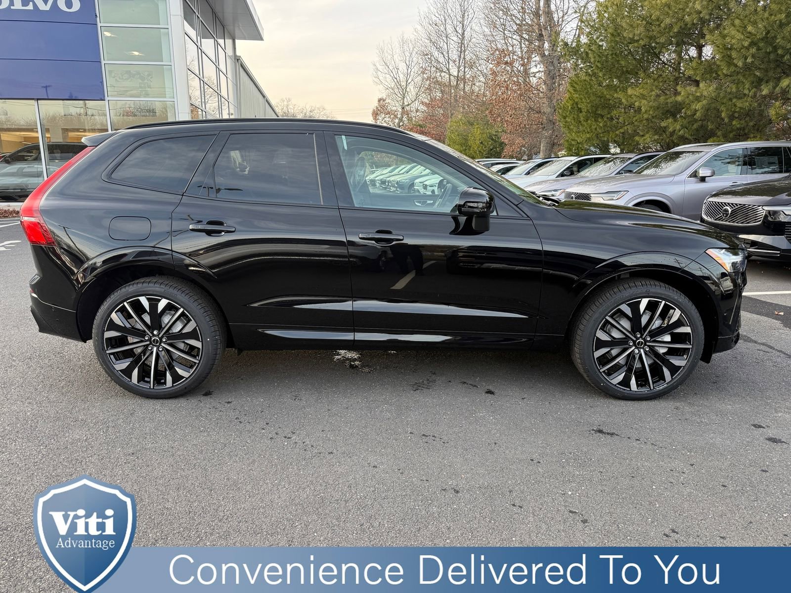 New 2026 Volvo XC60 B5 Ultra w/ Protection Package Premier AWD/4WD image 9