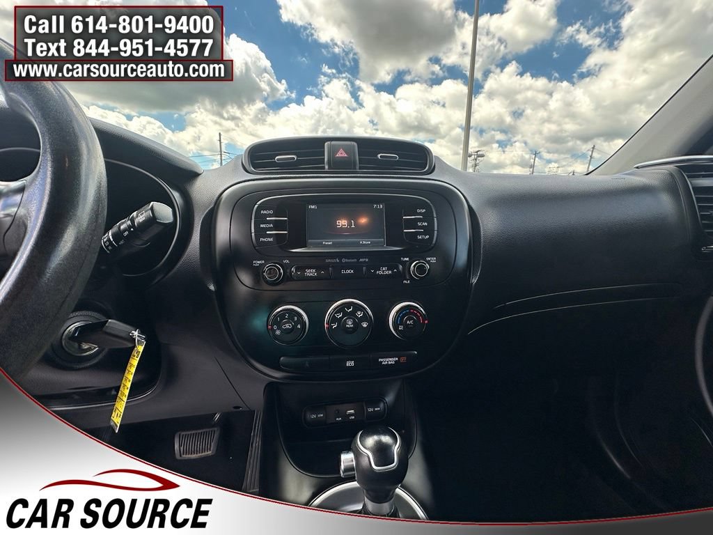 Used 2016 Kia Soul + FWD image 9