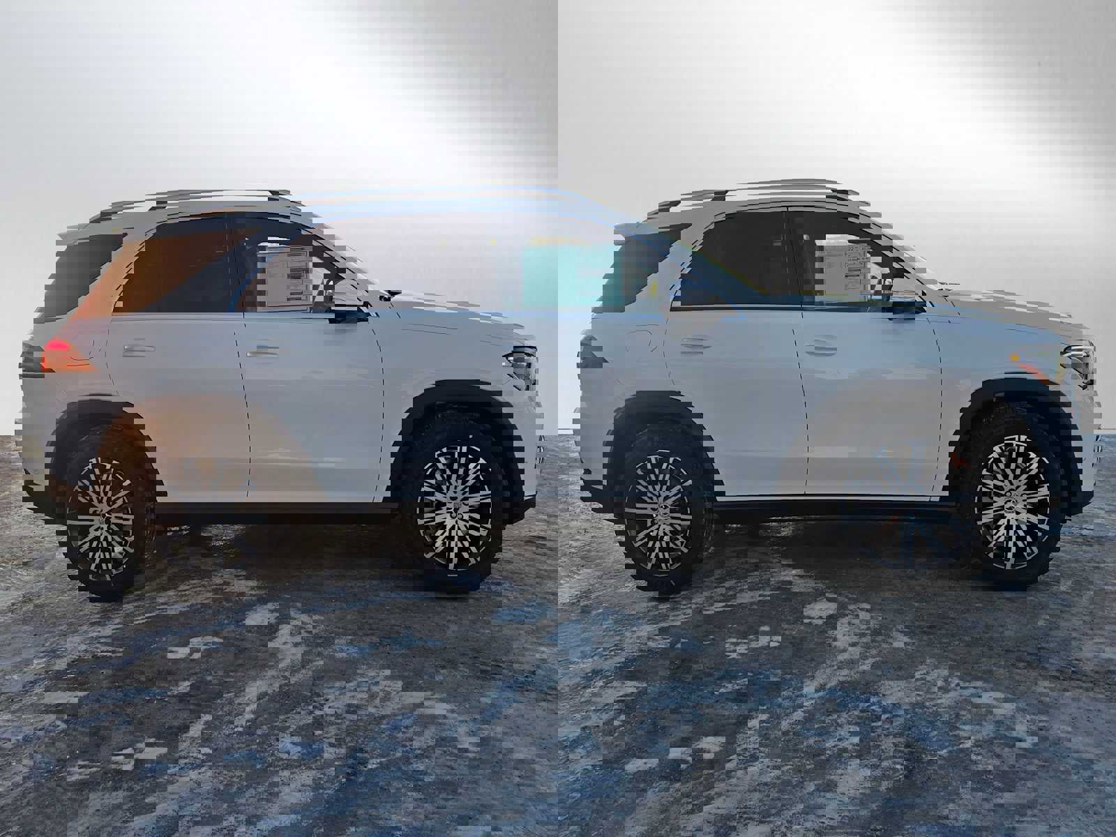 New 2026 Mercedes-Benz GLE 350 4MATIC image 2