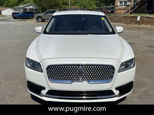 Used 2018 Lincoln Continental Select image 2