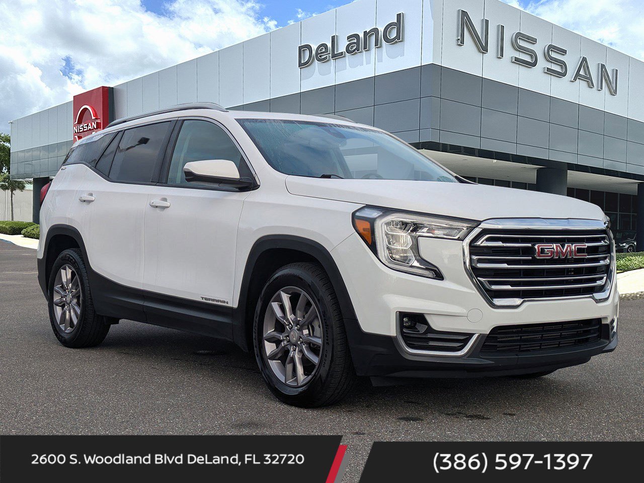 Used 2023 GMC Terrain SLT