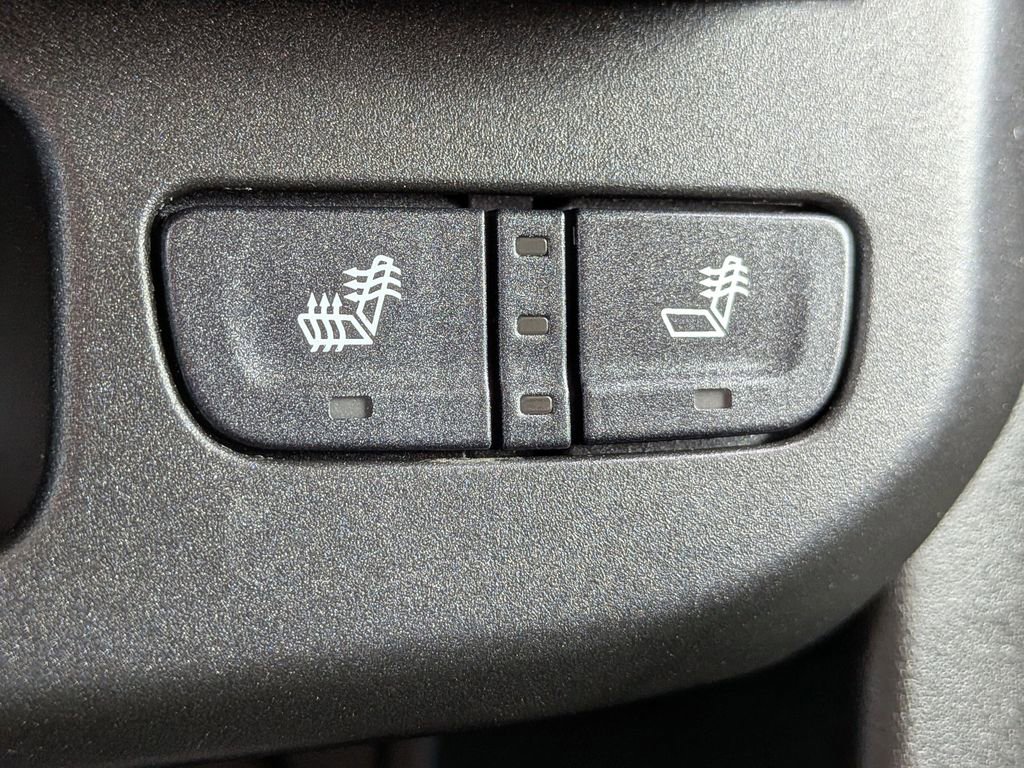 Used 2022 GMC Canyon Elevation w/ Elevation Premium Package RWD image 23