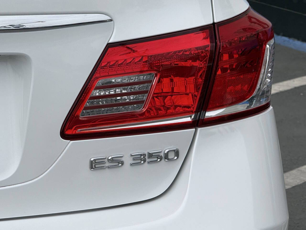 Used 2012 Lexus ES 350 w/ Touring Special Edition image 24