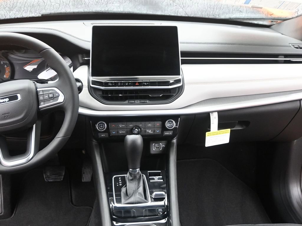 New 2026 Jeep Compass Limited image 24