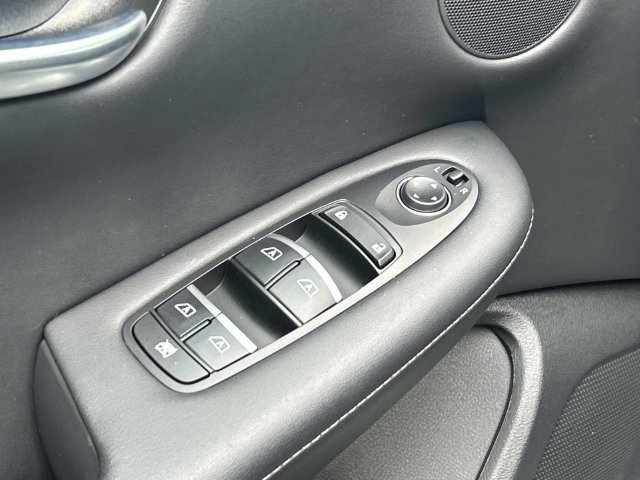 Certified 2025 INFINITI QX50 Pure AWD/4WD image 19