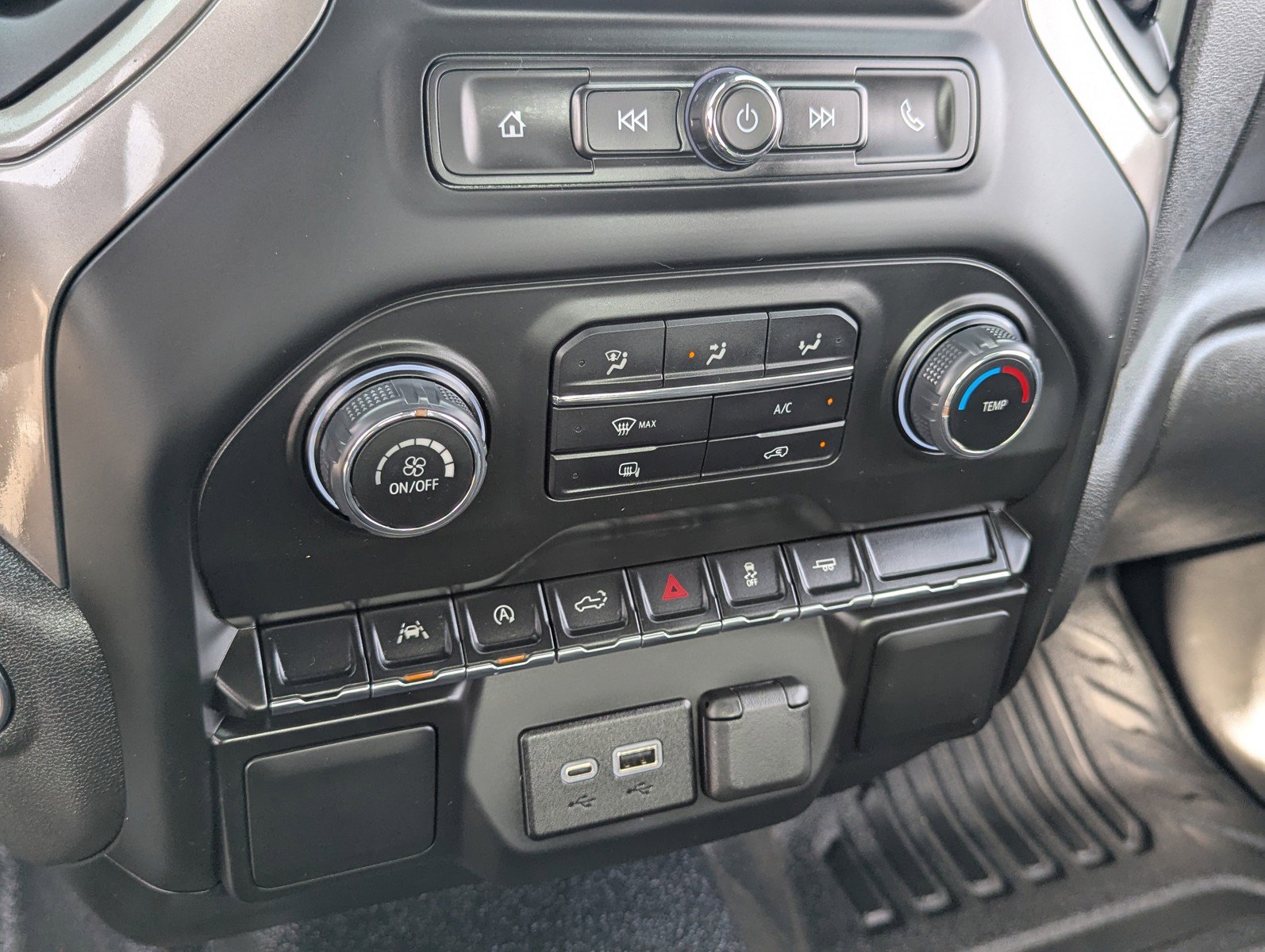 Certified 2025 Chevrolet Silverado 1500 W/T image 20