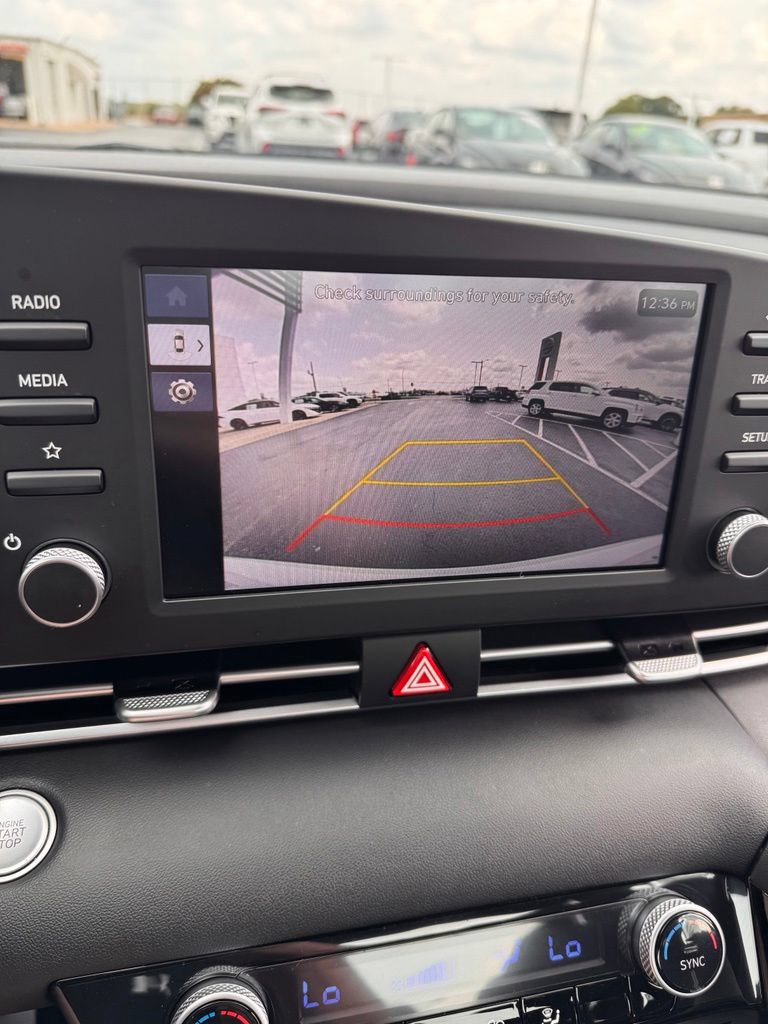 Used 2026 Hyundai Elantra Hybrid FWD image 19