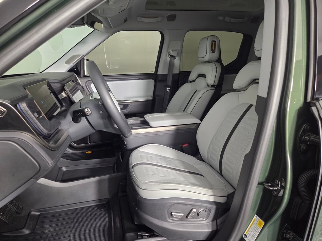 Used 2025 Rivian R1T Adventure AWD/4WD image 10