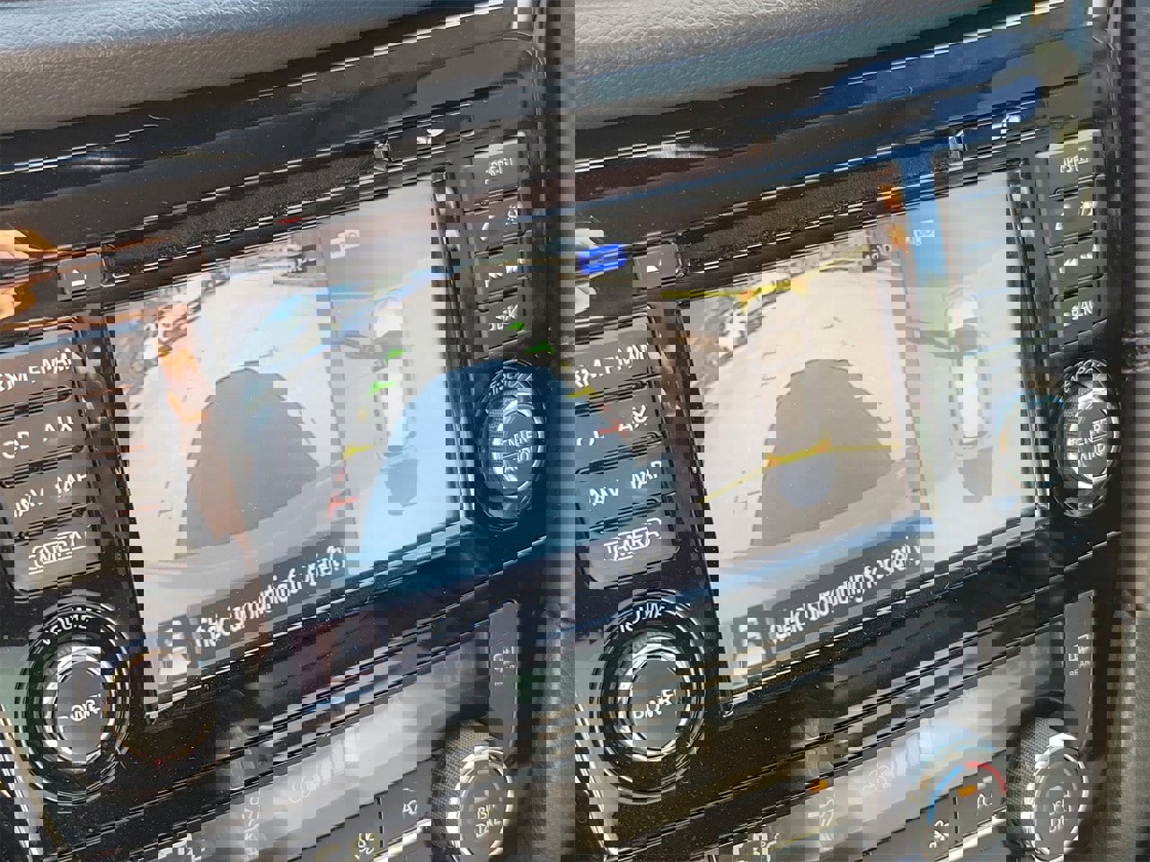 Used 2017 Nissan Rogue SL image 26