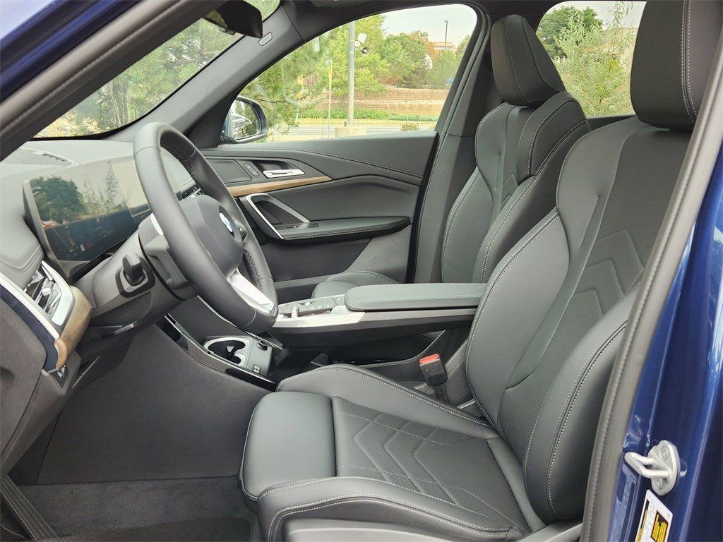 Used 2025 BMW X1 xDrive28i w/ Convenience Package AWD/4WD image 10