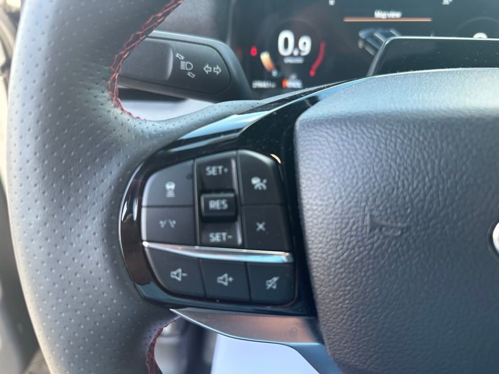 Used 2025 Ford Explorer ST-Line image 29