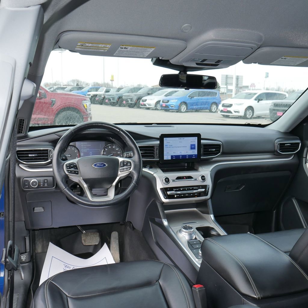 Used 2021 Ford Explorer XLT w/ Equipment Group 202A image 35