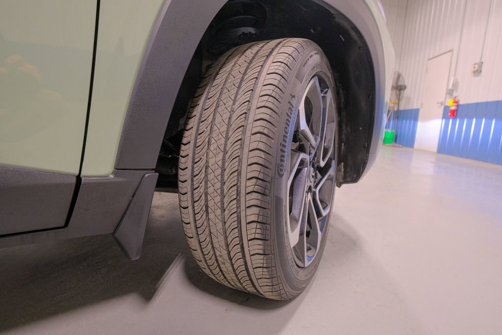 Used 2024 Chevrolet Trax RS w/ Sunroof Package image 42