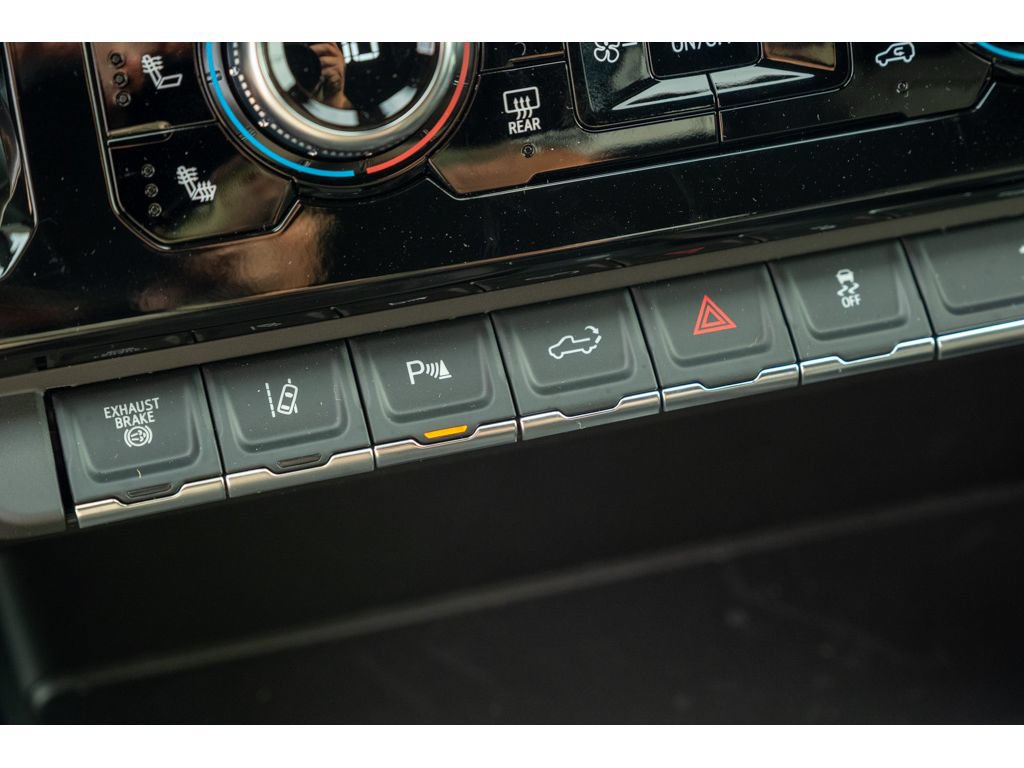 New 2026 GMC Sierra 2500 AT4 w/ AT4 Premium Plus Package AWD/4WD image 29