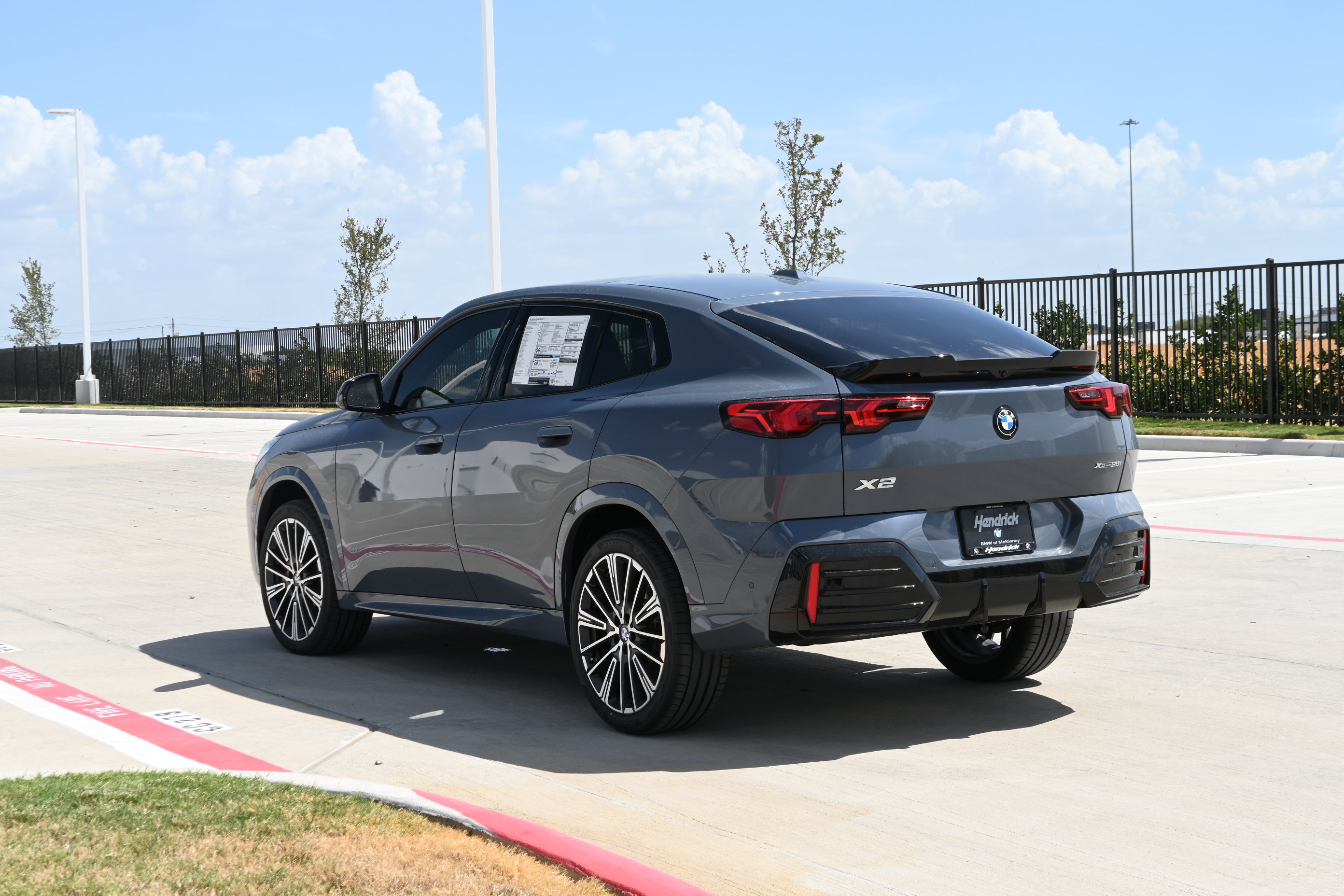 New 2027 BMW X2 xDrive28i AWD/4WD image 6