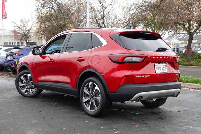 Used 2023 Ford Escape Platinum image 9