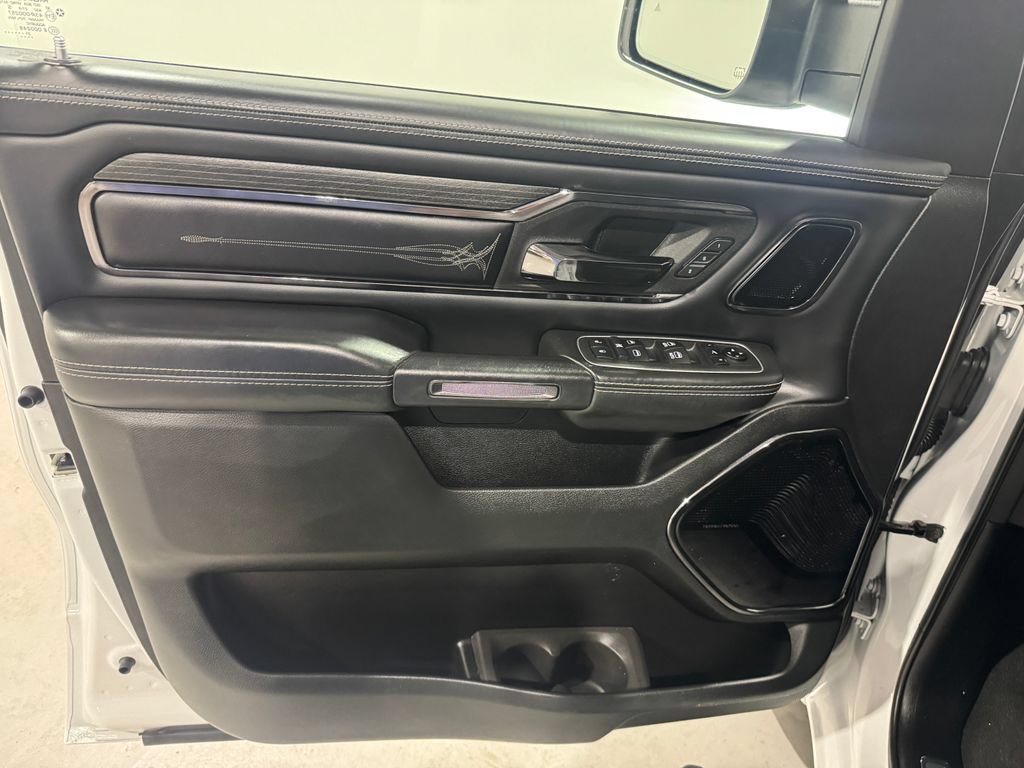 Used 2022 RAM 1500 Limited AWD/4WD image 17
