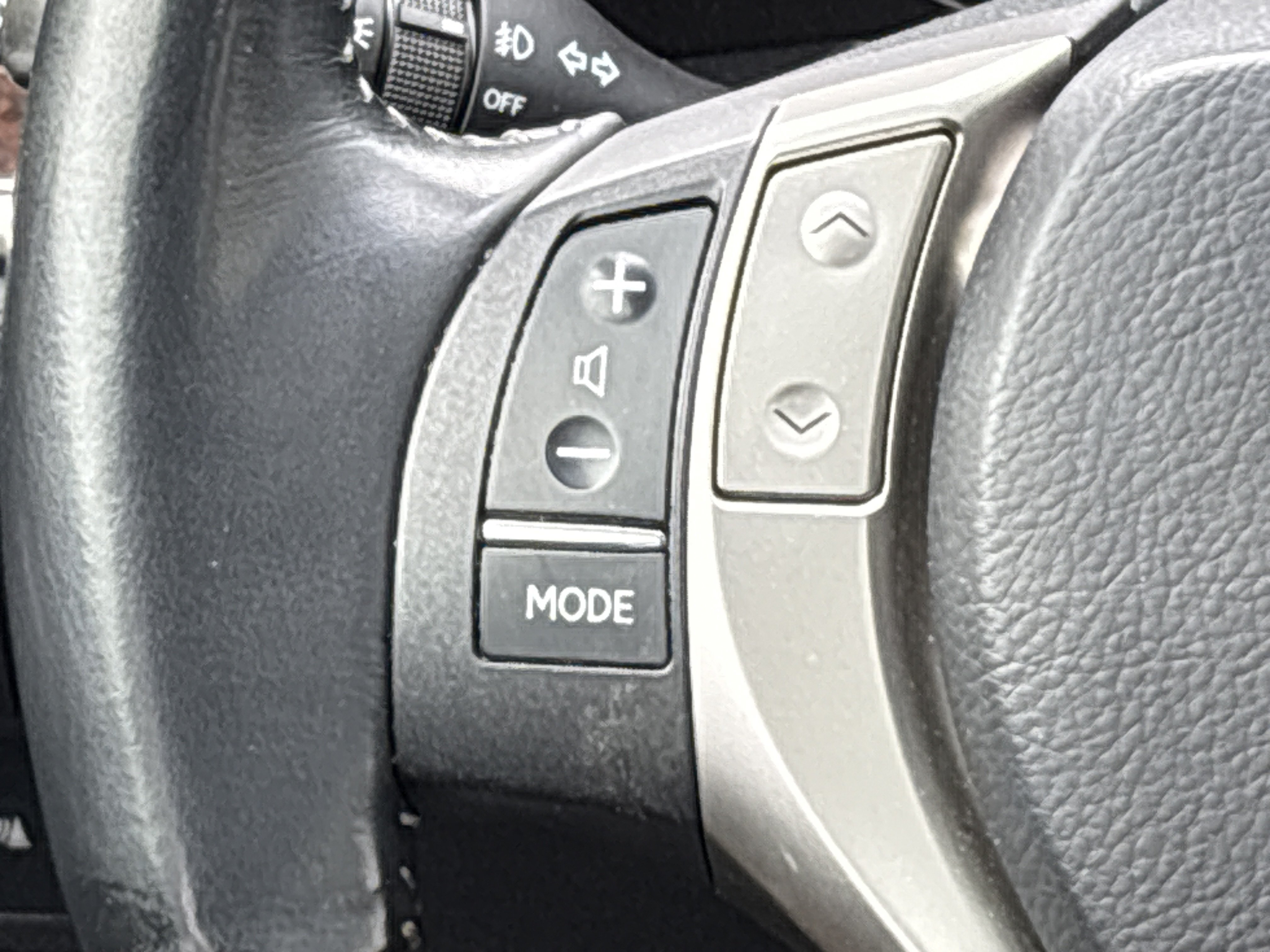 Used 2015 Lexus ES 350 w/ Premium Package FWD image 23
