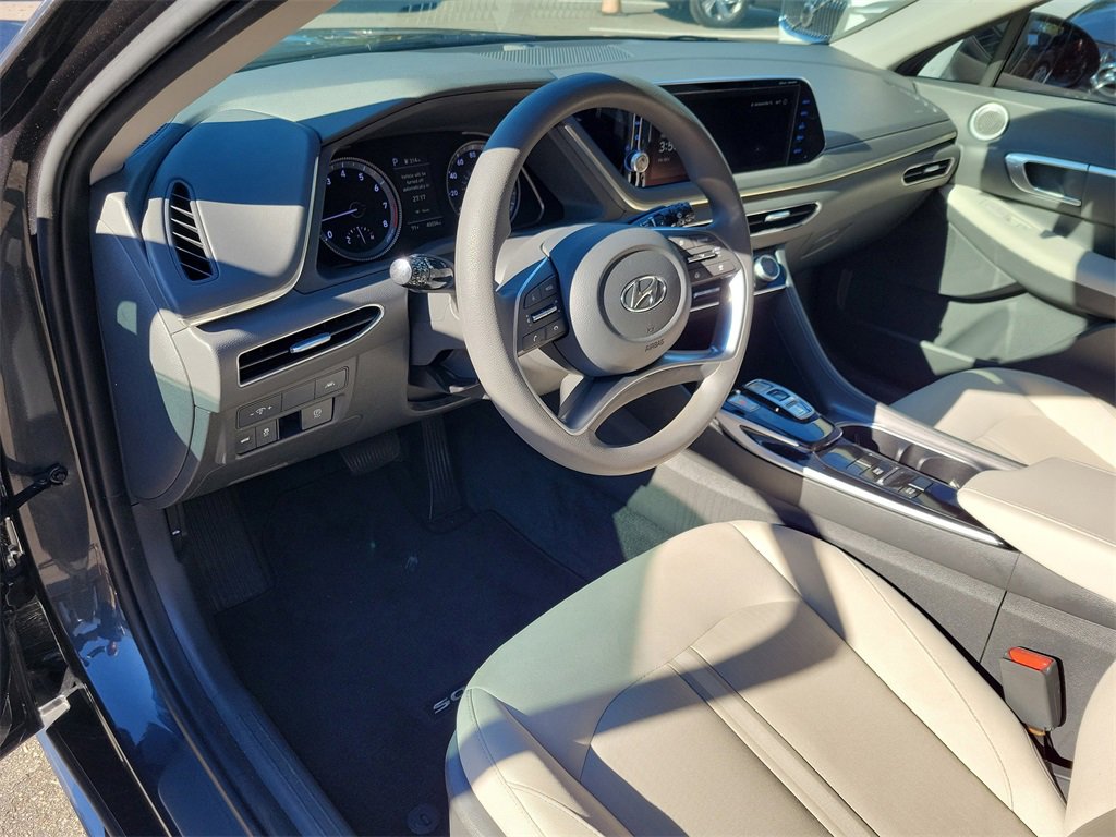 Used 2023 Hyundai Sonata SEL w/ Cargo Package image 17
