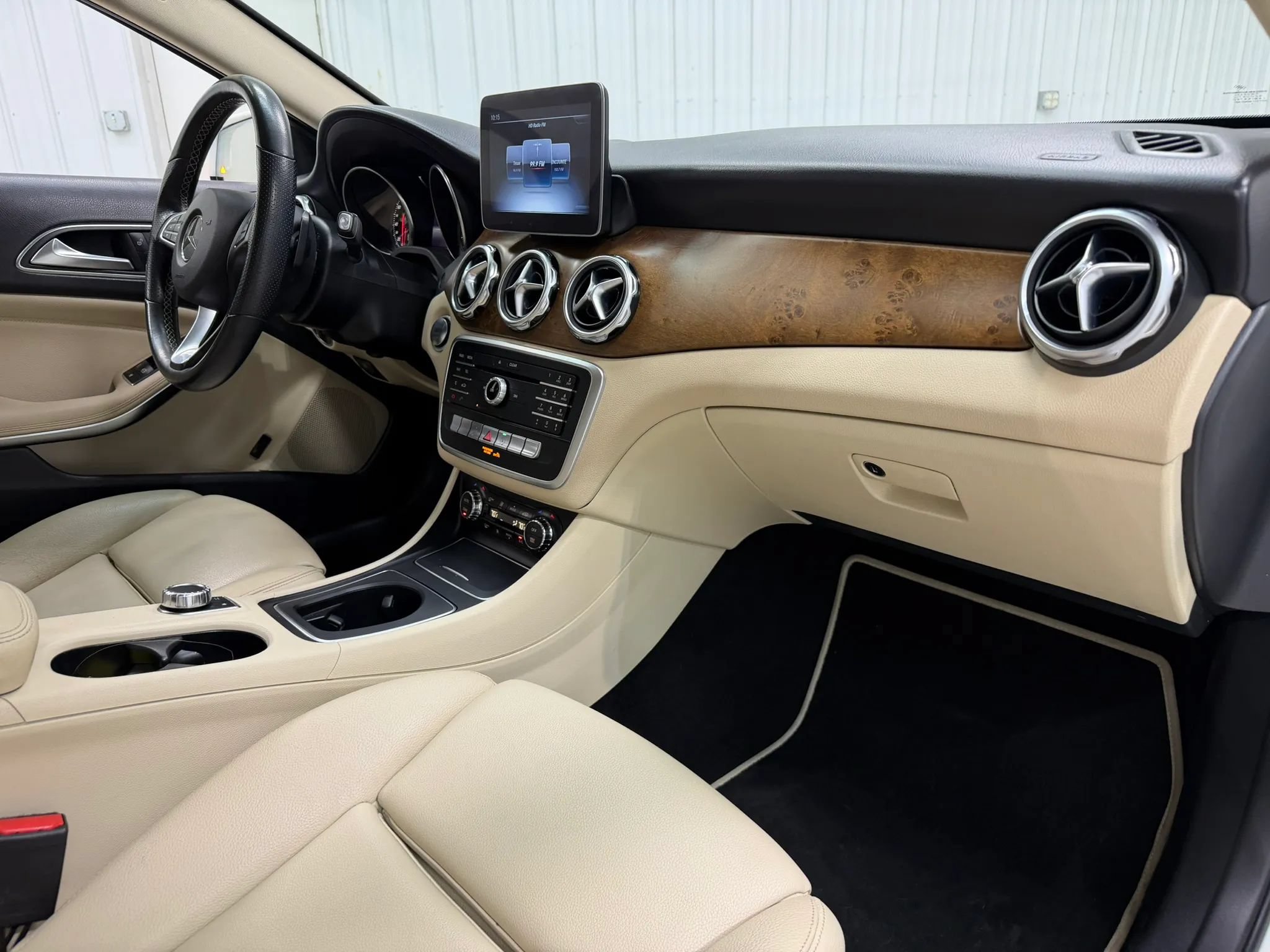 Used 2019 Mercedes-Benz GLA 250 image 14