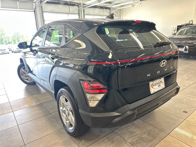 Used 2025 Hyundai Kona SE AWD/4WD image 13