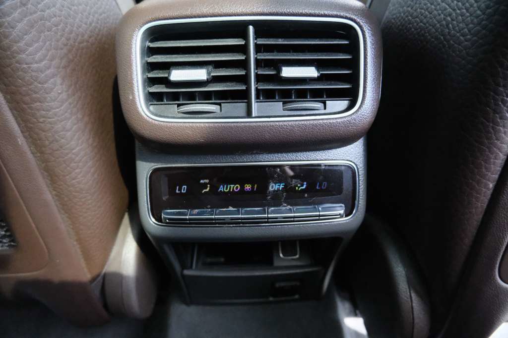Used 2020 Mercedes-Benz GLS 580 4MATIC image 28