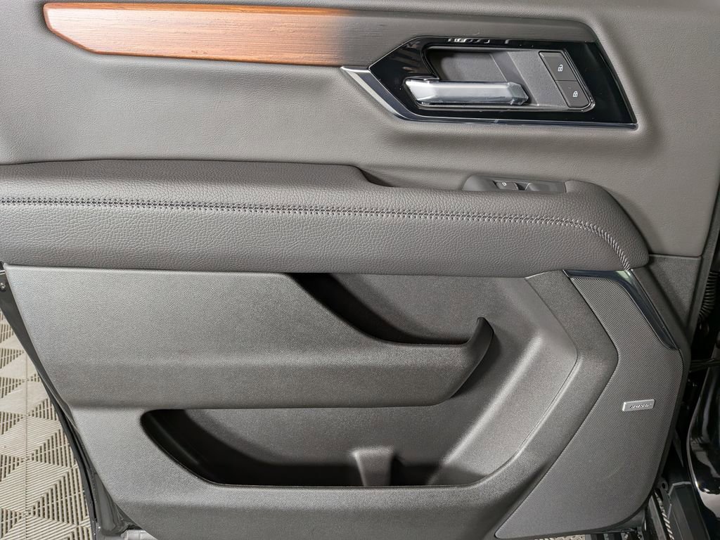 New 2026 GMC Yukon XL Denali w/ Sun & Power Step Package image 35