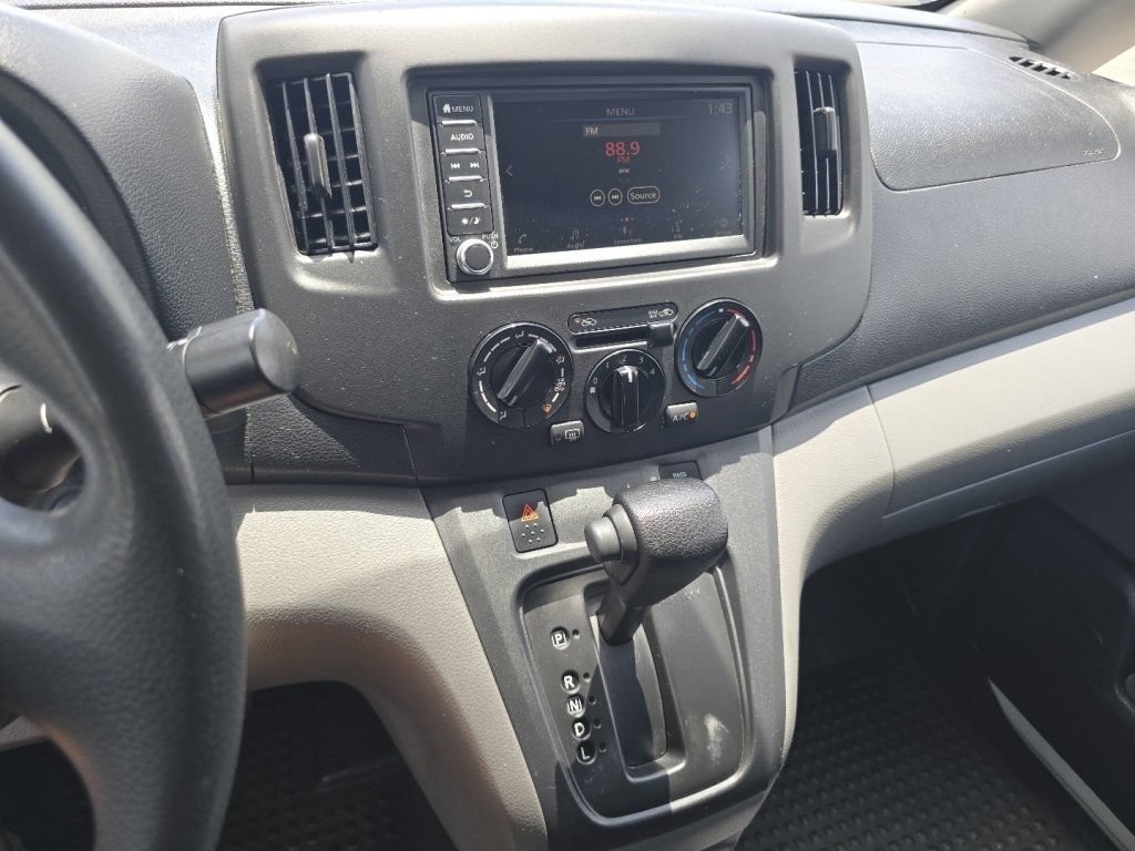 Used 2020 Nissan NV200 SV w/ Sliding Glass Door Package FWD image 25