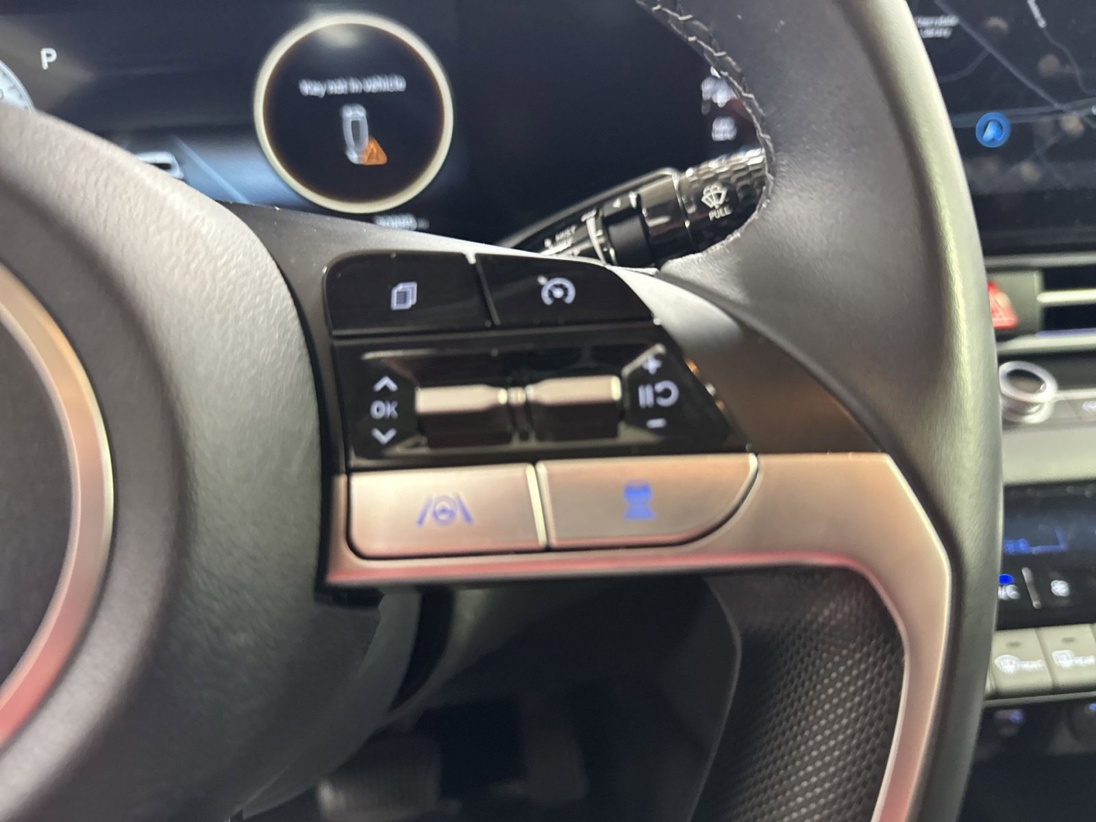 Used 2023 Hyundai Elantra Limited w/ Cargo Package image 44