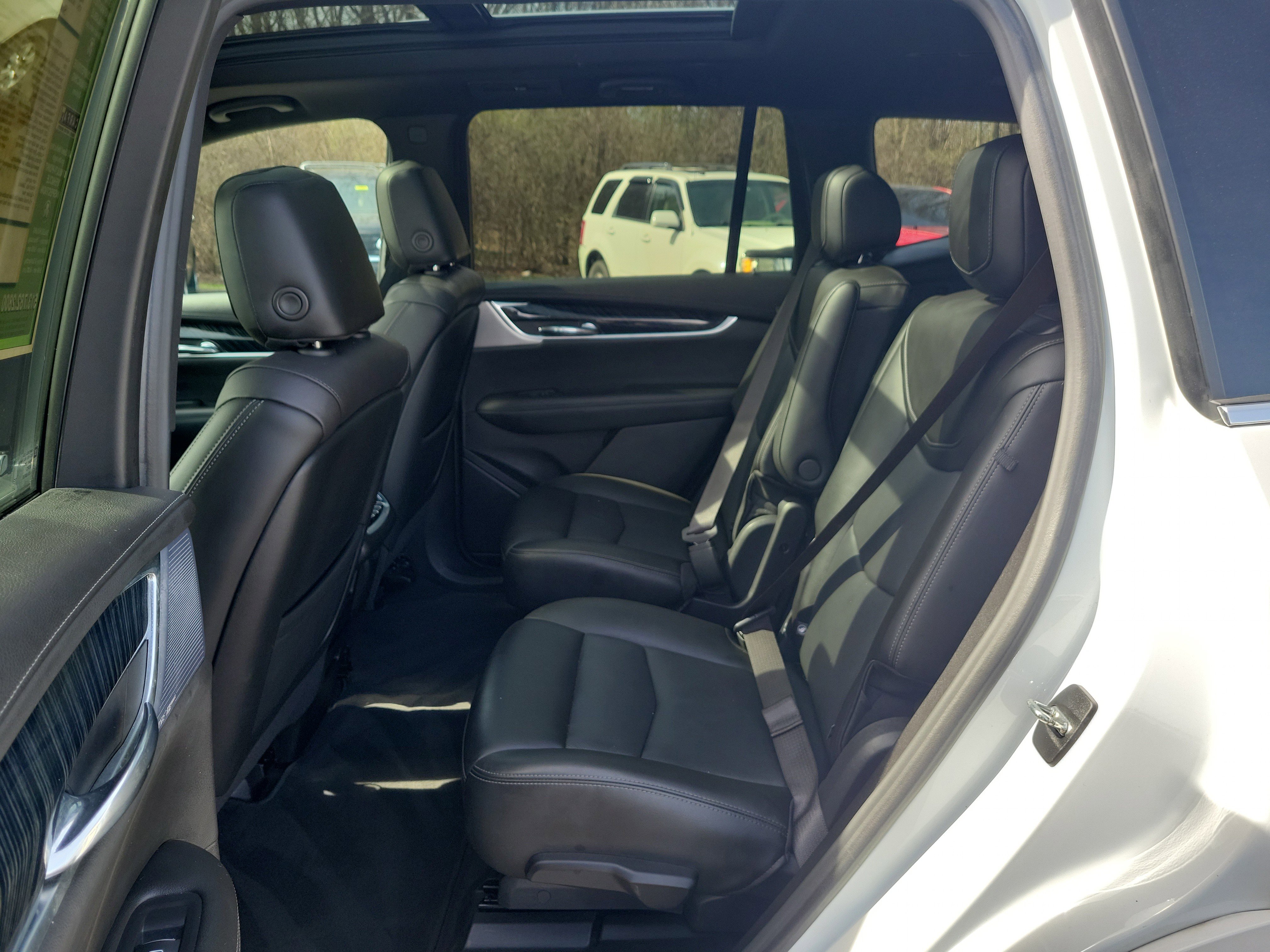 Used 2023 Cadillac XT6 Premium Luxury w/ Technology Package image 14