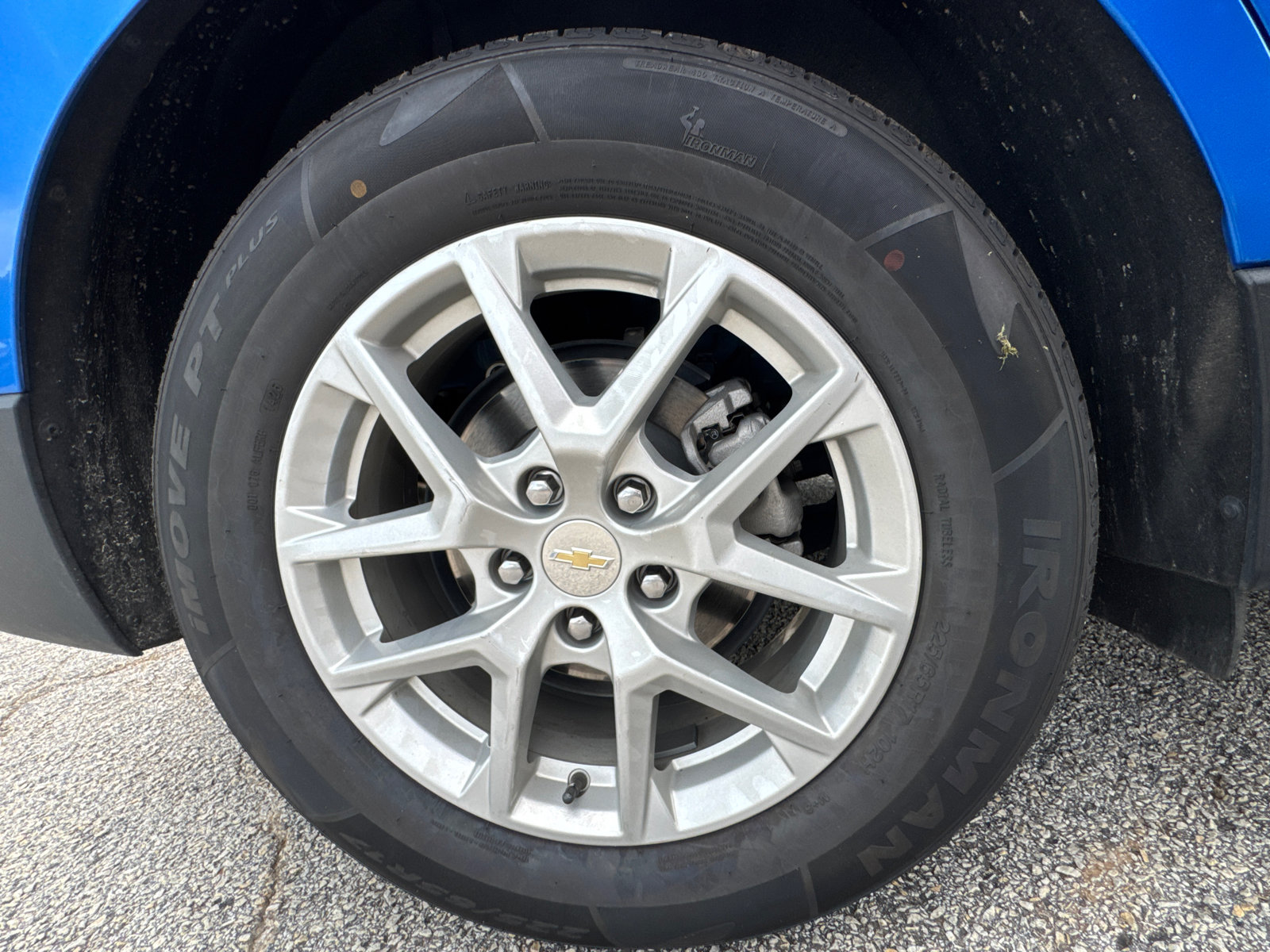 Used 2024 Chevrolet Equinox LT AWD/4WD image 16
