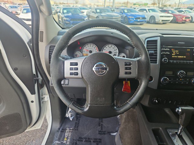 Used 2014 Nissan Frontier PRO-4X image 12